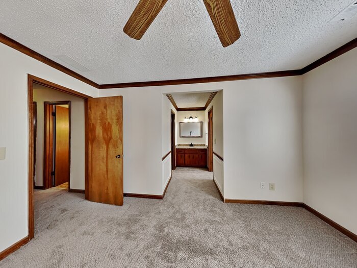 Building Photo - 1278 Summit Chase Dr SW