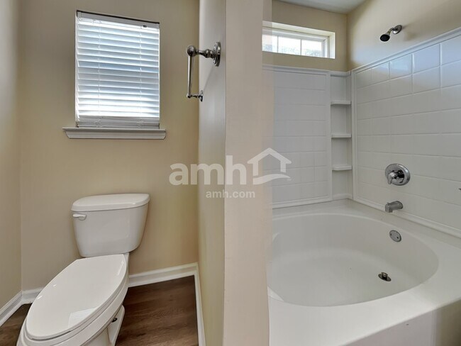 Building Photo - 134 Aquinnah Dr