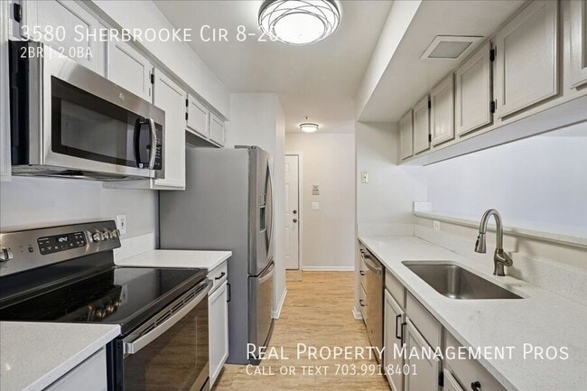 Building Photo - 3580 Sherbrooke Cir