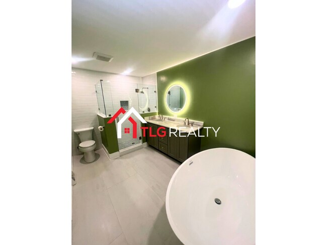 Building Photo - 4044 Somerdale Ln