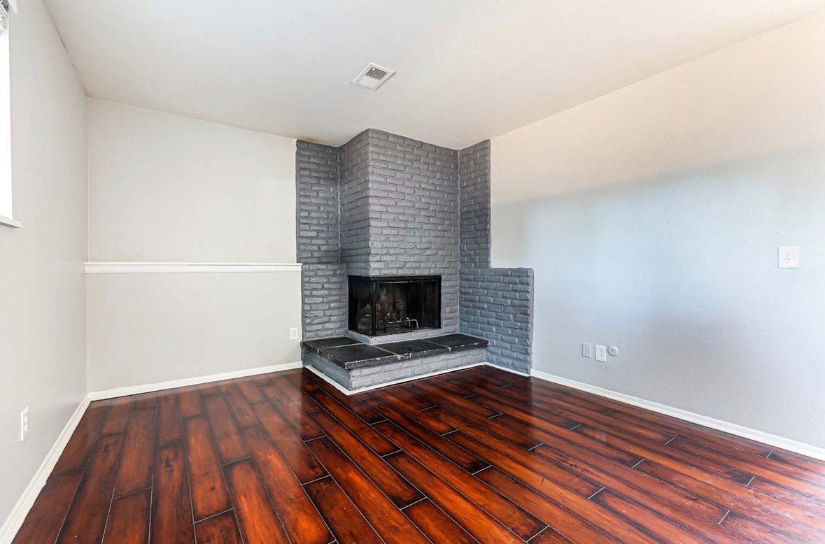 Building Photo - 14953 E Temple Pl