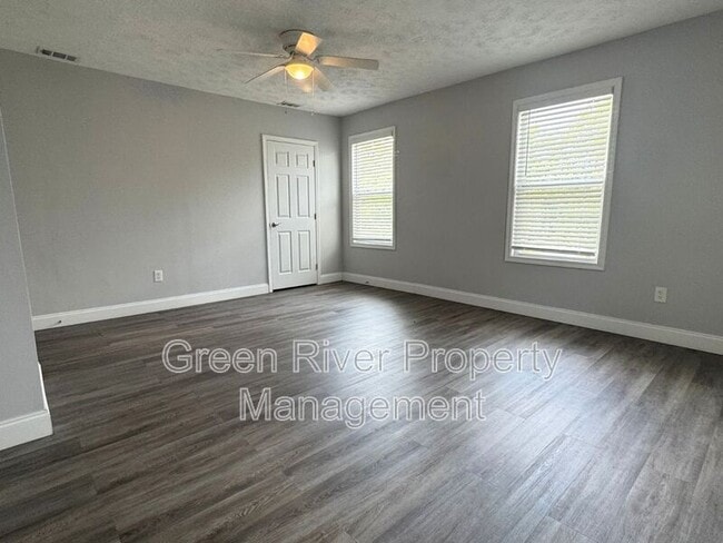 Building Photo - 2803 College St