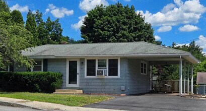 Building Photo - 384 Huse Rd