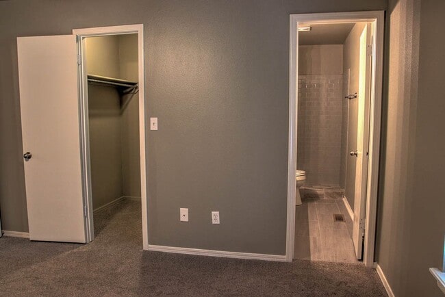 Building Photo - Bixby 3 bed 2 bath in Bixby schools