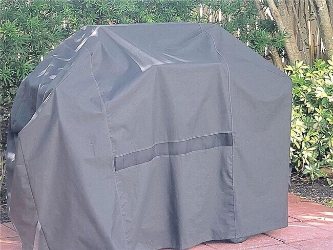 Building Photo - 400 Island Way