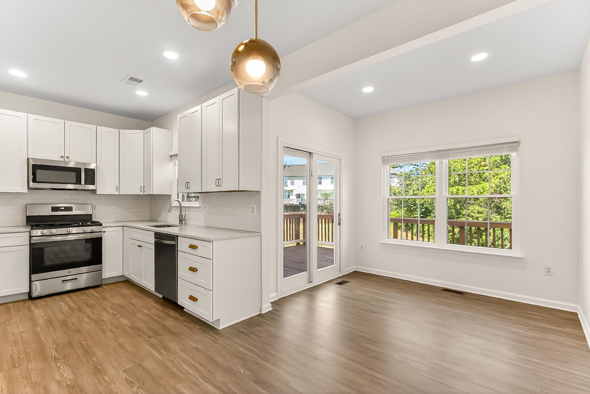 Building Photo - 239 Golden Larch Ter NE