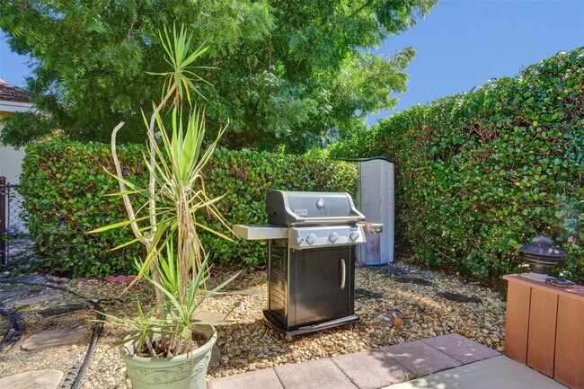 Building Photo - 4142 NW 58th Dr