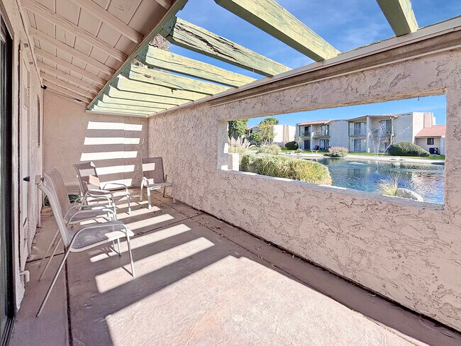 Building Photo - 63 Lakeview Cir