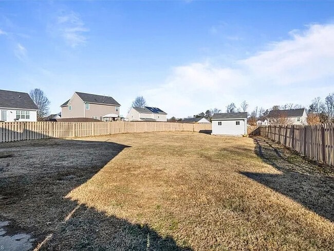 Building Photo - Lease OR Lease to Own