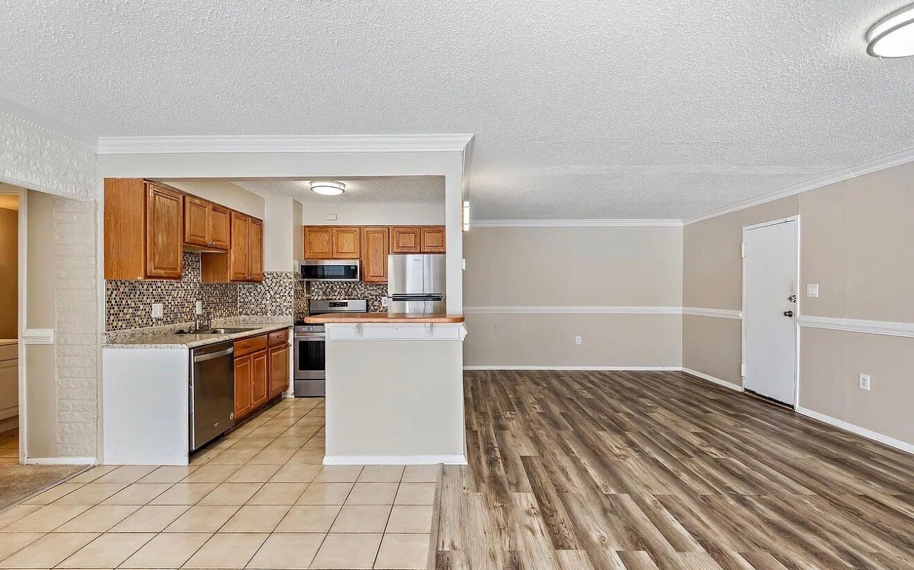 Building Photo - 1826 Metzerott Rd