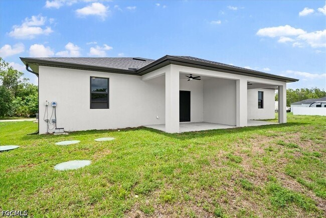 Building Photo - 318 Naples Ave S
