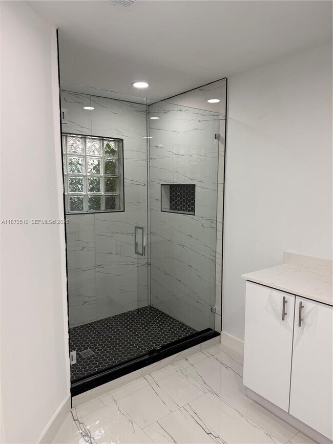 Building Photo - 15921 SW 82nd St