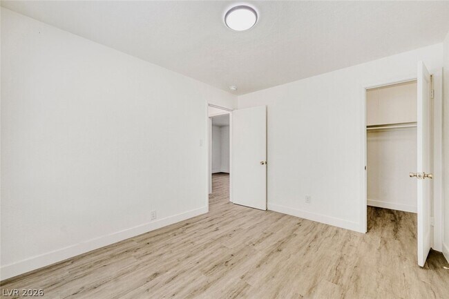 Building Photo - 1014 N 4th St