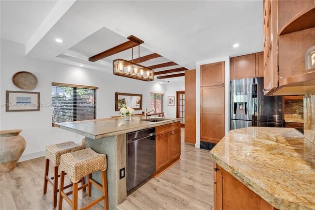 Building Photo - 6870 SW 77th Terrace