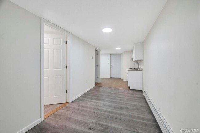 Building Photo - 21 Garden St