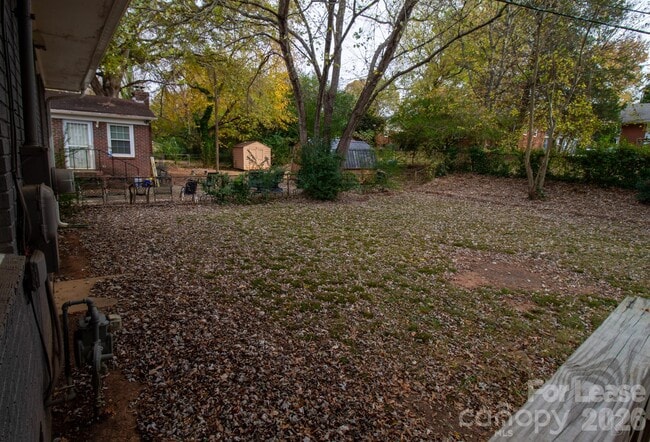 Building Photo - 4021 Crestridge Dr