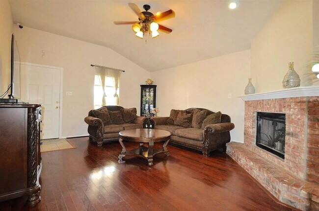 Building Photo - 6624 36th St