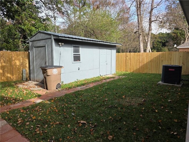 Building Photo - 5632 Bentley Ct