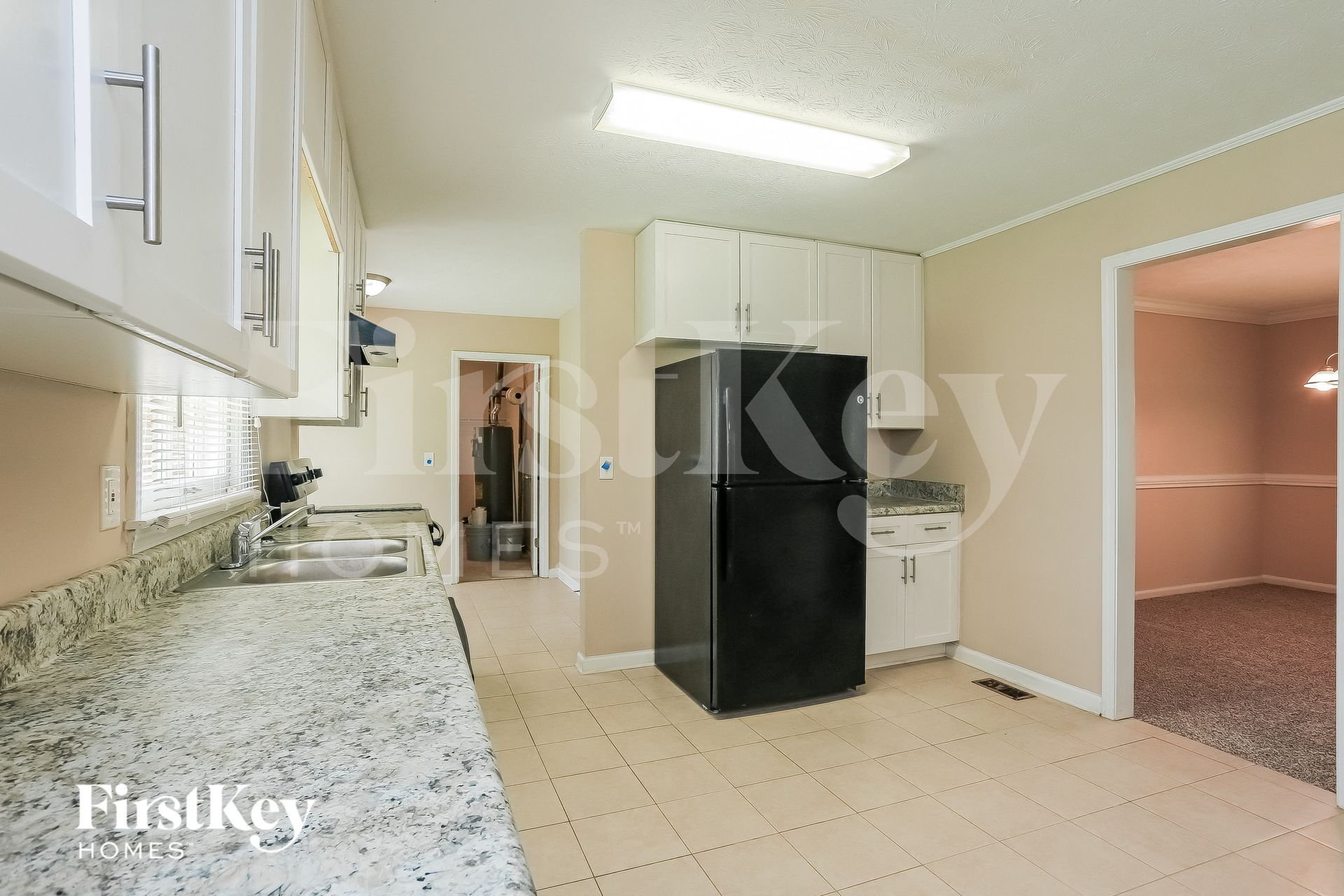 Building Photo - 1348 Yates Ave