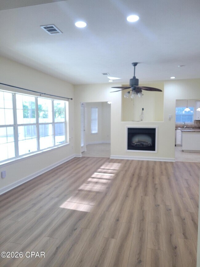 Building Photo - 107 Twilight Bay Dr