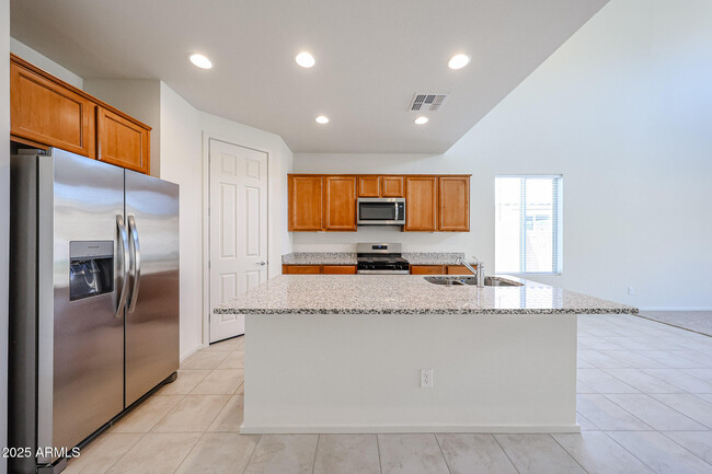 Building Photo - 7142 W Bent Tree Dr