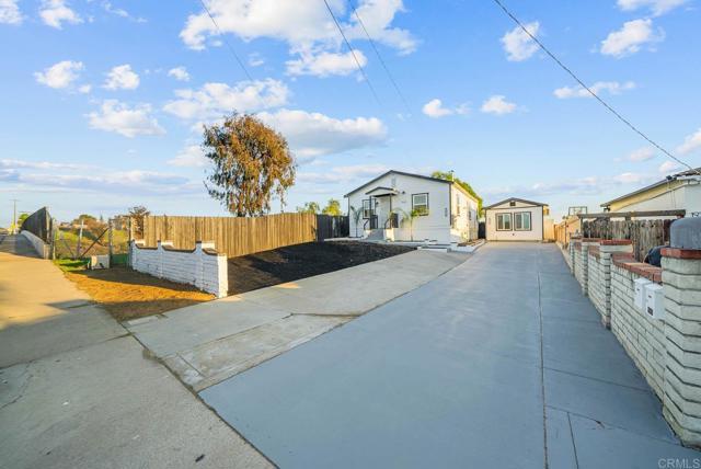 Building Photo - 1948 E 16th St