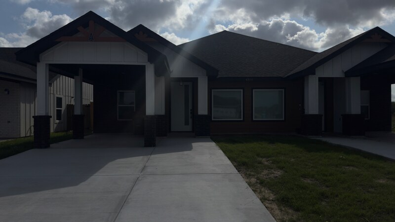 Primary Photo - 4310 Escondido Ln