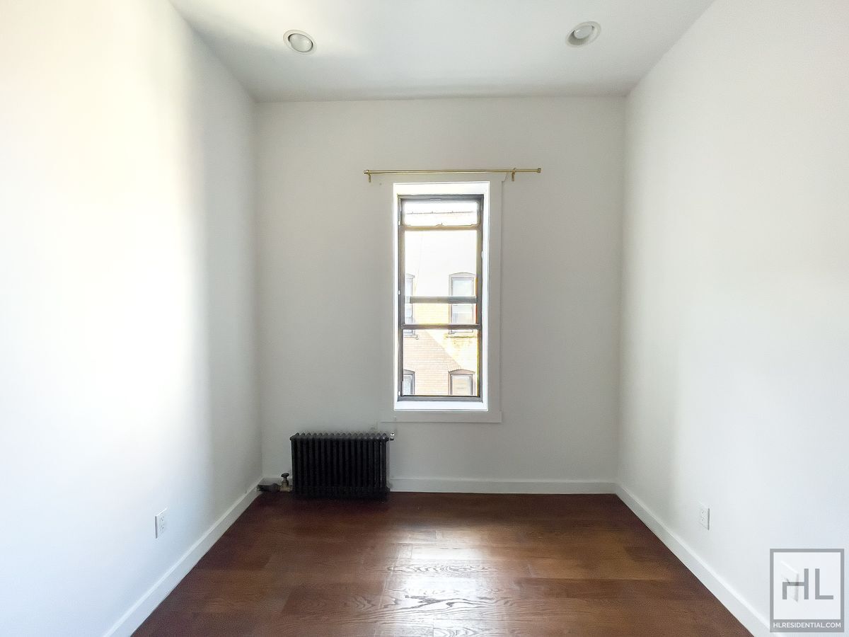 Building Photo - EASTERN PARKWAY / 2-Bed 1 Bath