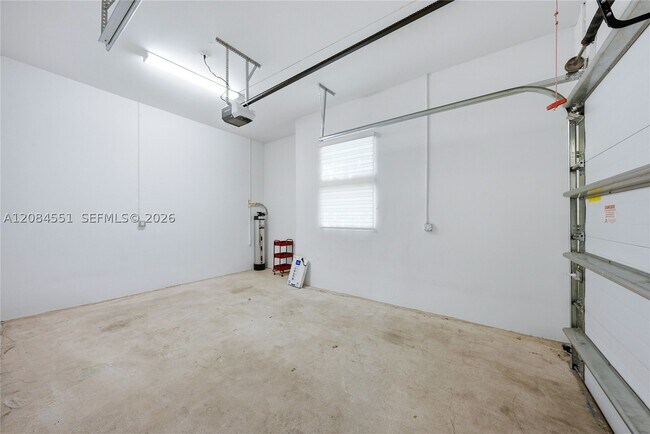 Building Photo - 7525 NW 103rd Pl