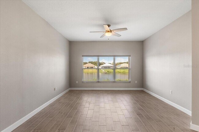 Building Photo - 2580 Channel Way
