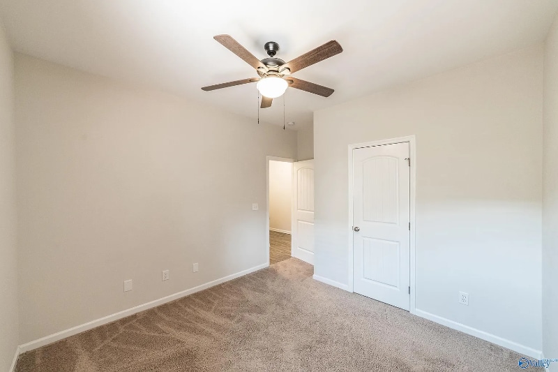 Building Photo - 147 Fernhill Dr NW