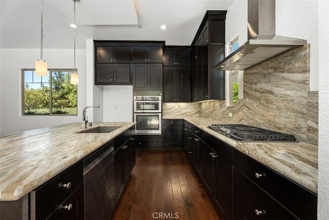 Building Photo - 123 Interval