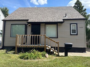 Building Photo - Renovated 3-Bedroom Home – Move-In Ready!
