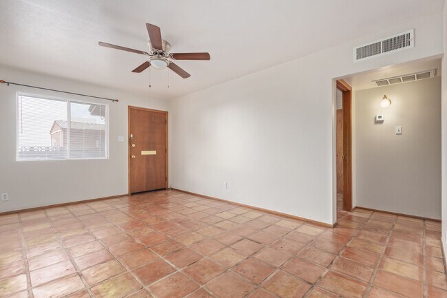 Building Photo - 7153 N 57th Dr