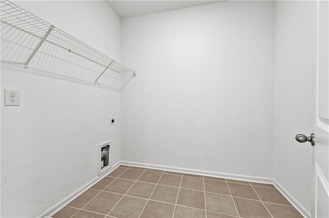 Building Photo - 4541 Encore Blvd