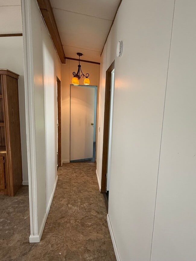 Building Photo - 4-Bedroom Home for Lease | Benton, LA 7100...