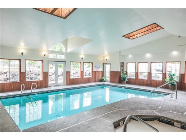 Building Photo - 16817 Larch Way