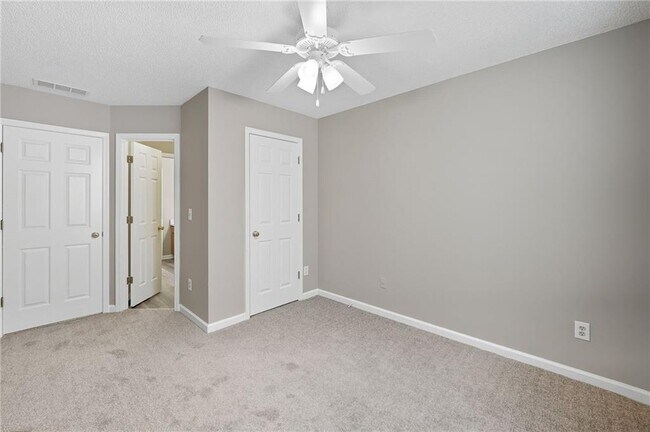 Building Photo - 273 Cottonwood Creek Cir