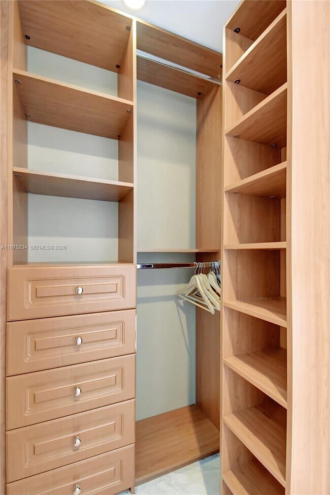 Building Photo - 17001 Collins Ave