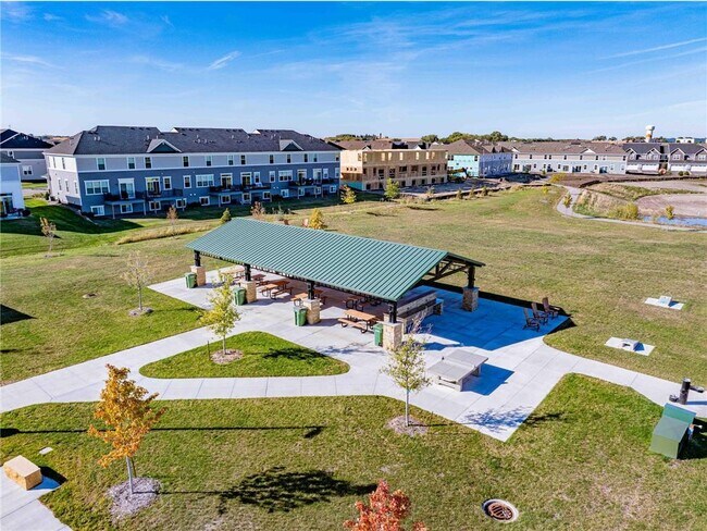 Building Photo - 143X Nutmeg Cir