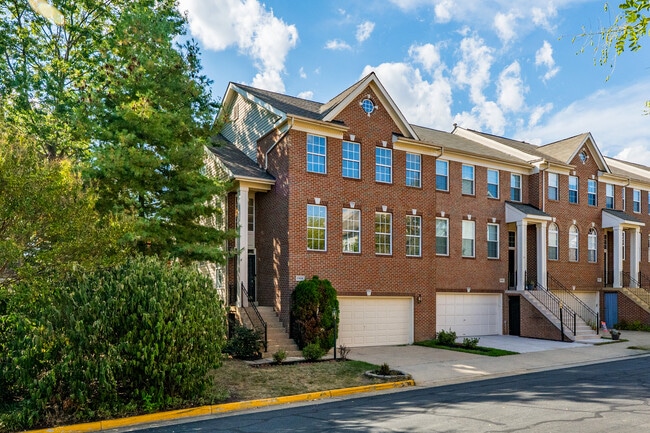 Building Photo - 13438 Burrough Farm Dr