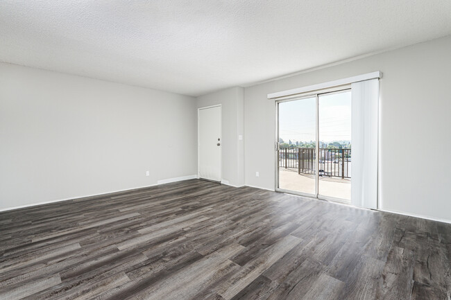 Building Photo - La Habra Pines Apartments