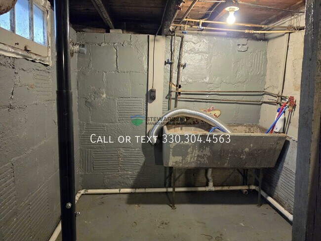 Building Photo - 2849 Trenton Rd