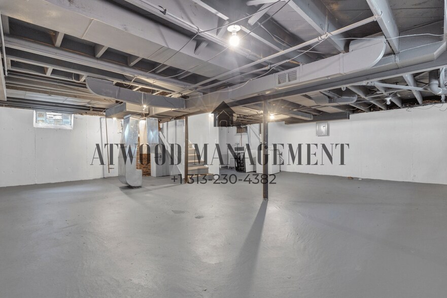 Building Photo - 9969 Pierson St
