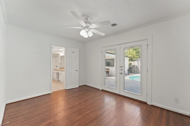 Building Photo - 4414 Gardendale Dr