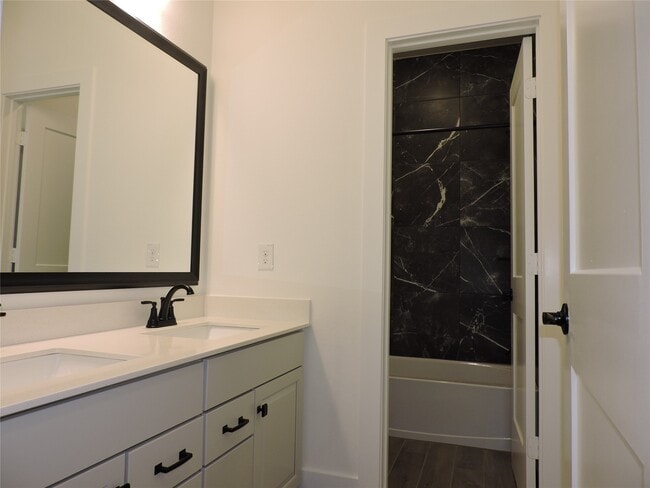 Building Photo - 12853 Meadow Wind Wy