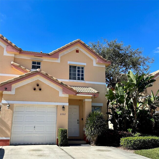 Building Photo - 2262 SW 87th Terrace