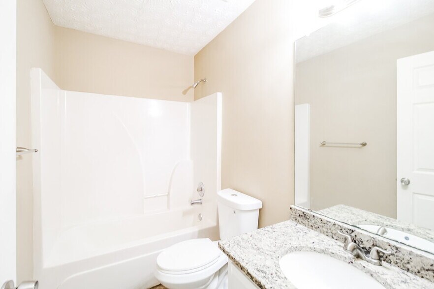 Building Photo - 40 Weldon Pl