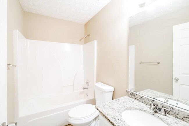 Building Photo - 40 Weldon Pl