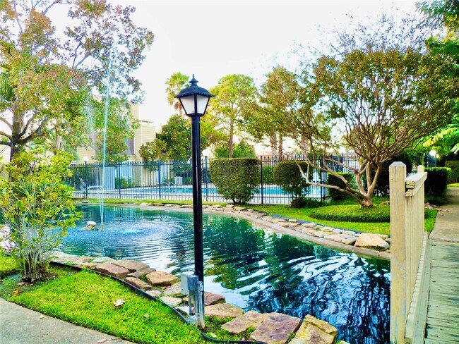 Building Photo - 9317 Pagewood Ln